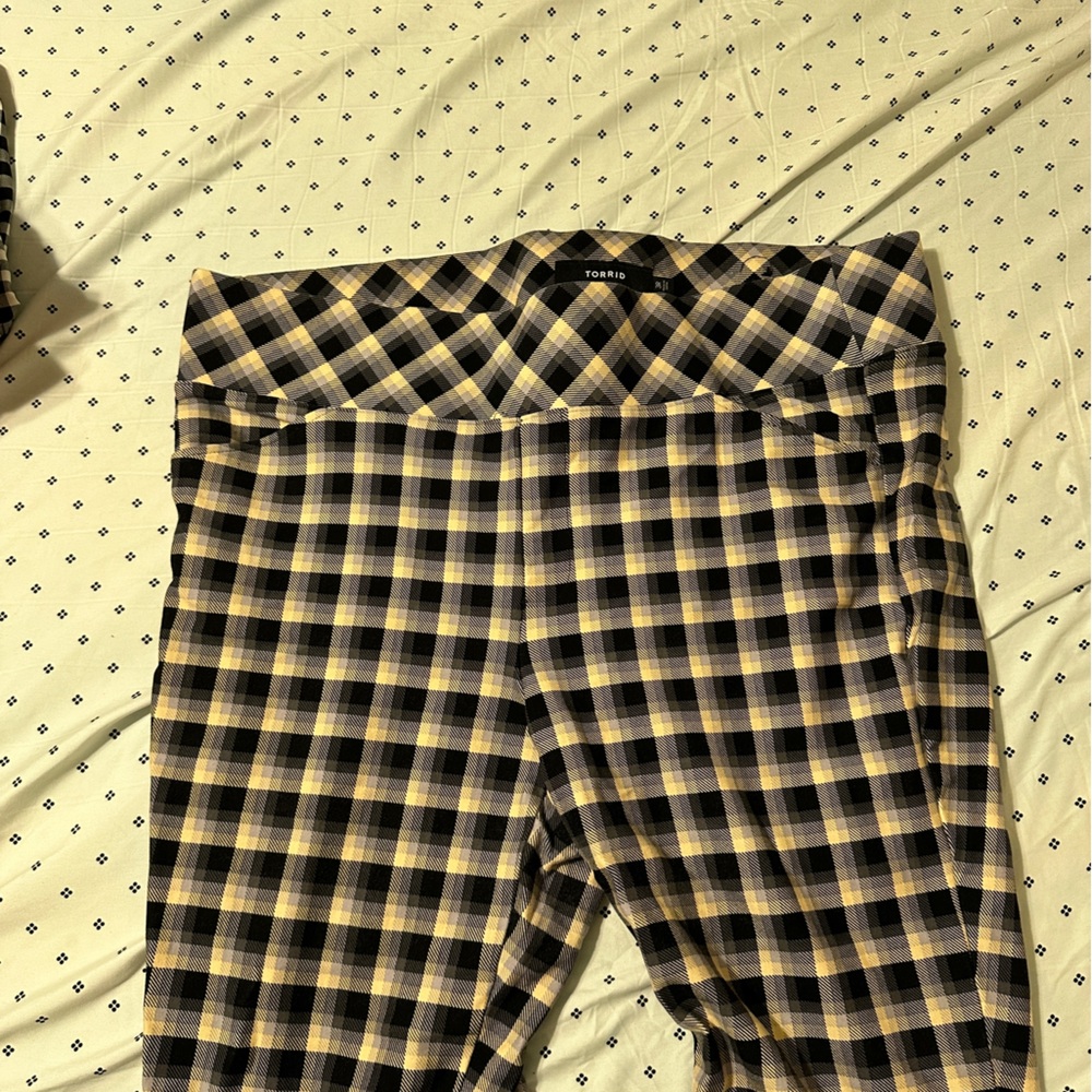 Gorgeous, gorgeous gorgeous bellbottoms like work pants